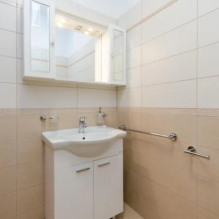 Abros Apartment