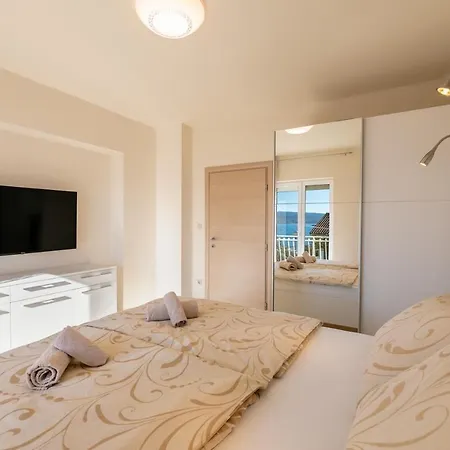 Apartment Abros