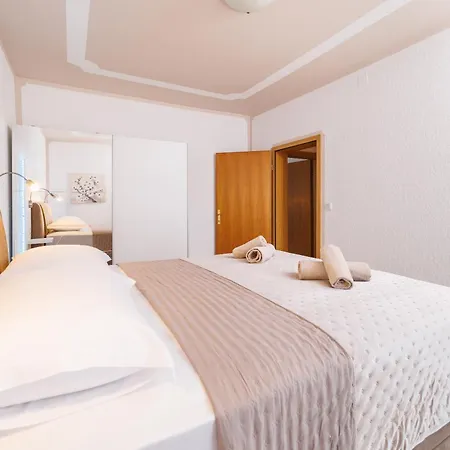 Abros Apartment