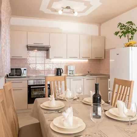 Apartment Abros *